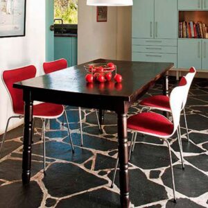 Suelo pizarra natural.