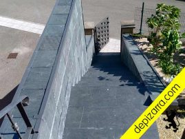 Escalera pizarra natural de León.