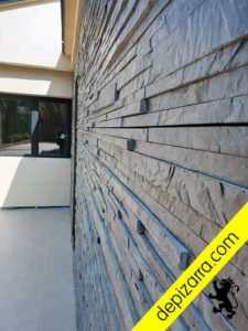 Pizarra revestimiento pared.