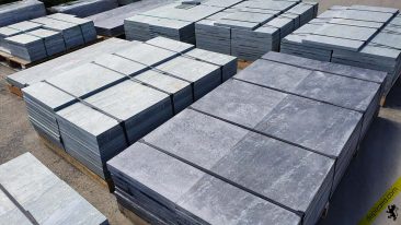 Verde Pol y gris Bierzo, pizarra serrada (lisa).