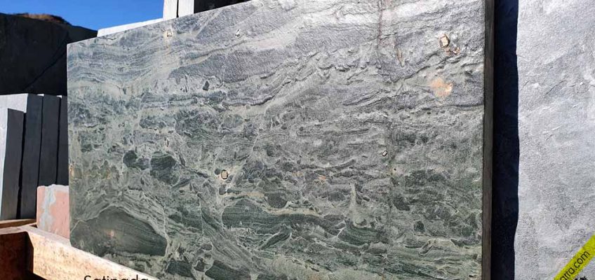 Pizarra verde piedra.